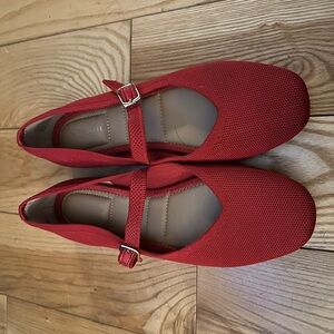 Kelly & Katie Red Knit Sophi Mary Jane Flats size 8